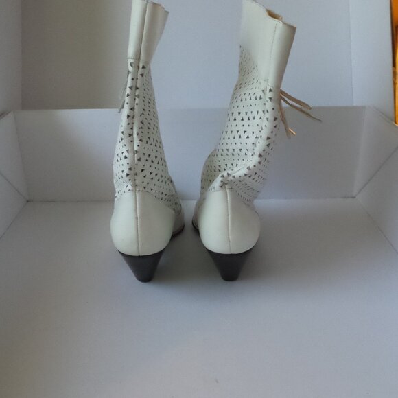 White leather western boots - Picture 8 of 14